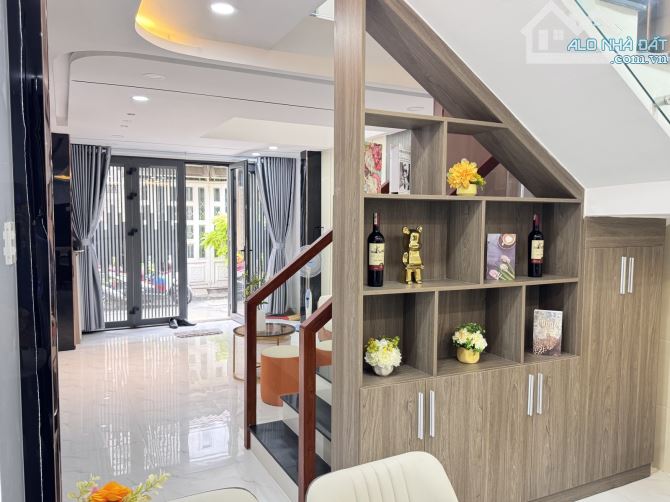 Bán nhà HXH 18/.., đường số 3, F8, Gò Vấp, 38m2, 2 lầu, 4PN,3WC, nhỉnh 5 tỷ