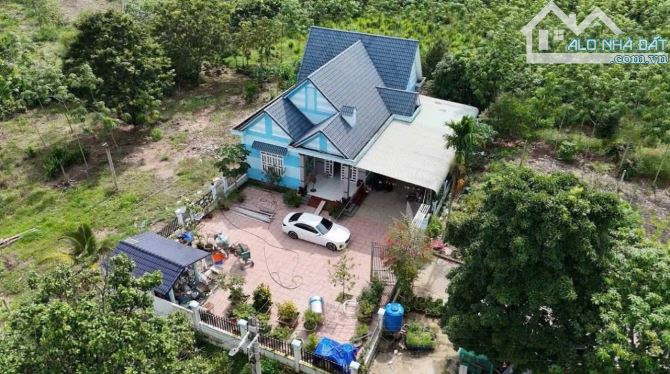 Nhà Vườn Nghỉ Dưỡng rộng 3125m2 thổ cư 200m2, Có Vườn Cây Trái, Sân Vườn Rộng xe hơi