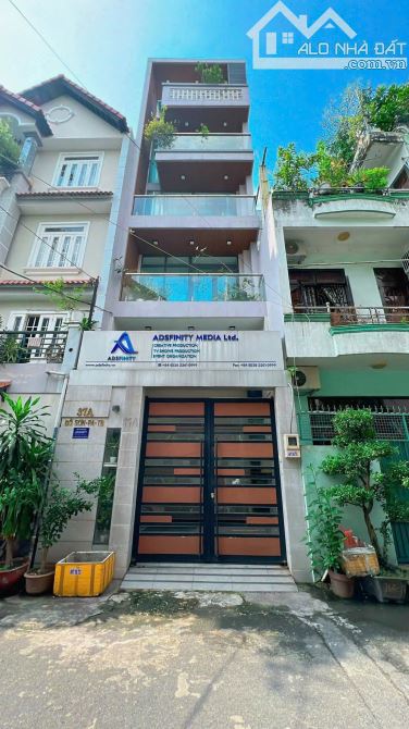 Bán nhà đường 8m xe hơi Trường sa Phú Nhuận ,DT:4.5x16m ,5 tầng mới giá 14.5 tỷ