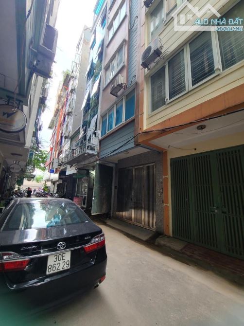 BÁN NHÀ TRẦN QUỐC HOÀN CẦU GIẤY 40m 15 TỶ 6 TẦNG MT3.6m NGÕ KINH DOANH