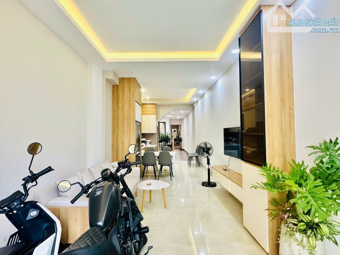 🎇 Nhà mới vừa hoàn thiện MT Nguyễn Hữu Huân/ Nha Trangn giao Ngô Gia Tự vỉa hè siêu rộng
