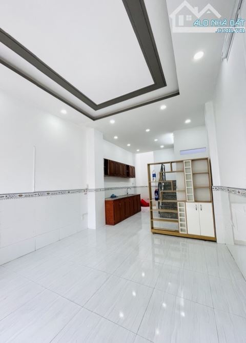 Nhà Trường Chinh ,Hẻm  xe tải ,Giáp Tân Bình ko QH ,Khu dân cư hiện hữu, TT - Q1