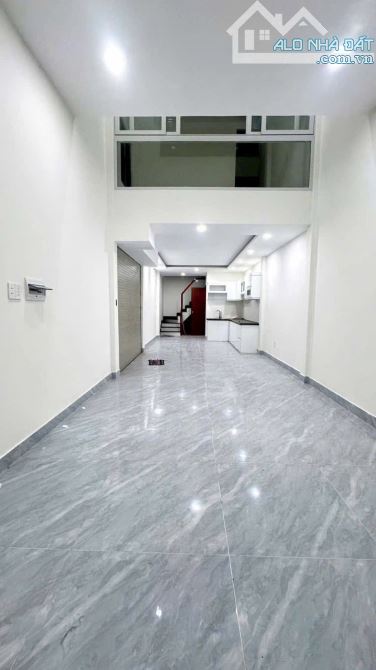NHÀ LÔ GÓC 2 TẦNG MẶT TIỀN ĐƯỜNG NHỰA TRẦN THỊ DO (12M) phường Hiệp Thành quận 12 dt74m2