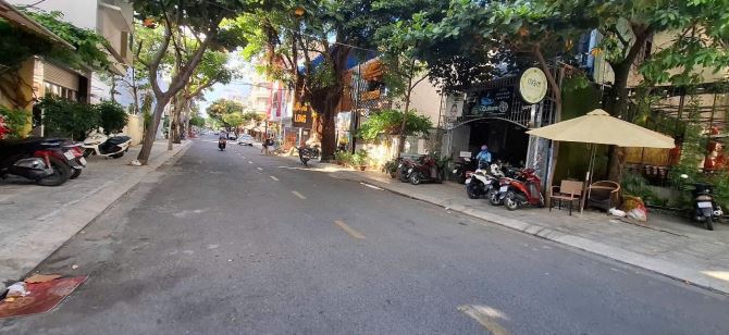 Bán lô đất đẹp -Vị trí đất vàng khu Bàn Cờ -  Lê Đại Hành, 374m2