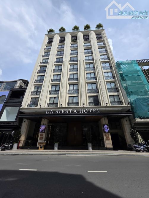 Chuyển nhượng Khách sạn 5 sao La Siesta Saigon 180-188 Lý Tự Trọng, Q1