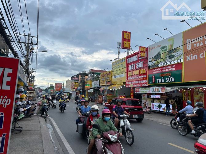 Bán nhà mặt tiền kinh doanh Nguyễn Văn Tăng Quận 9 DT 12 x 41 = 500m2
