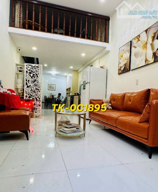 SÁT QUẬN 1_43M2_TRỆT_LỬNG_2PN_HẺM 4M_TẶNG NỘI THẤT_CHỈ_5.2_TỶ