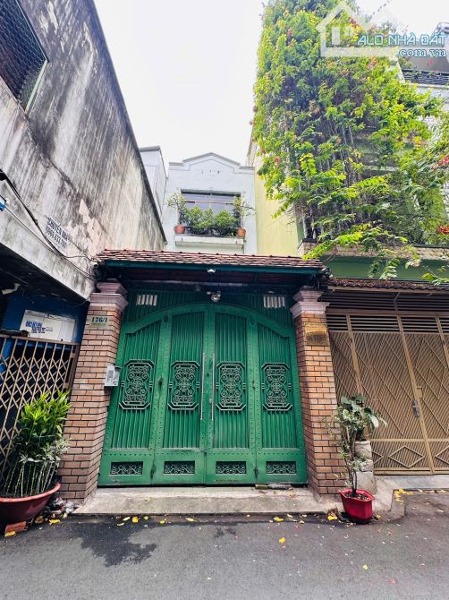 Bán nhà Hẻm xe oto Trần Huy Liệu DTCN 85m2 giá từ 17 TỶ đang giảm về 15 TỶ