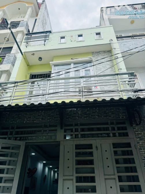 Bán nhà Hẻm xe hơi Phan Huy Ích, P14, GV, 4 x 12m, 2 tầng, giá: 4.95 tỷ TL