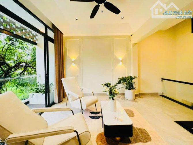 GIẢM 1.5 TỶ - NHÀ ĐẸP SÁT MẶT TIỀN PHAN HUY ÍCH - HẺM XE TẢI THÔNG - 4.6X18M - CHỈ 9 TỶ +