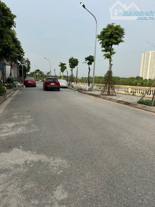 BÁN ĐẤT ĐẸP ĐÔNG HỘI, ĐÔNG ANH – SÁT CẦU TỨ LIÊN, Ô TÔ ĐỖ CỬA – CHỈ HƠN 7 TỶ.