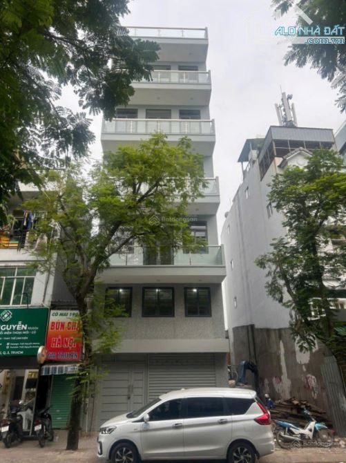 2MT  Nguyễn Thanh Tuyền, Tân Bình, DT: 5,5x19m, 3 lầu đẹp, giá tốt 14.5 tỷ
