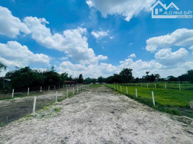 🌿 BÁN ĐẤT VƯỜN – XÃ TRUNG LẬP HẠ, CỦ CHI 🌿 GIÁ 620 TRIỆU DT 700m2