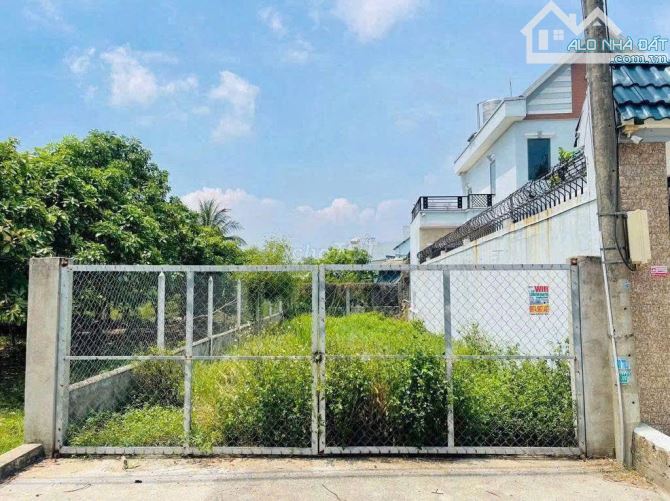 NGỢP CẦN BÁN LÔ ĐẤT MT NGUYỄN VĂN KHẠ, SHR 135m2 Phước Hiệp giá 1 tỷ xxx