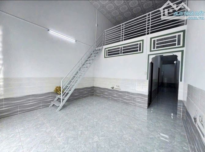 KẸT !!! Bán gấp nhà ở Bà Điểm Hóc Môn 5x16 ( 80m2 ) 790 TRIỆU Sổ hồng riêng sang tên
