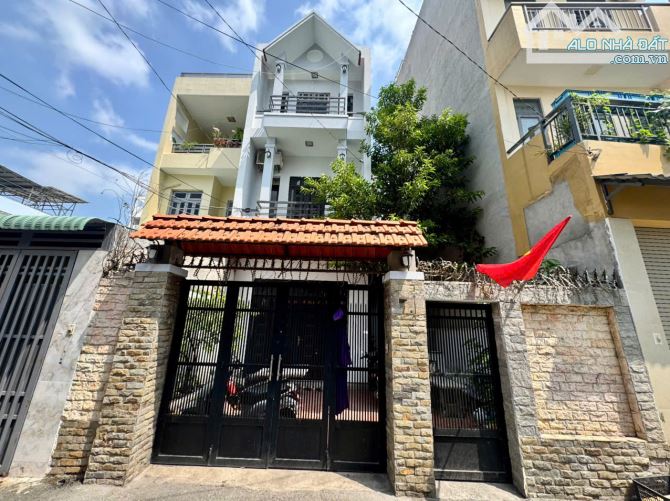 Bán gấp nhà Biệt thự sân vườn 123m2 hẻm xe hơi Phan Huy Ích Gò Vấp chỉ 8 tỷ 600 TL