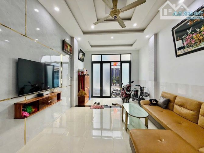 BÁN NHÀ NGUYỄN TƯ GIÃN, P12, GÒ VẤP, 2 TẦNG, HXH, 60M2, GIÁ CHỈ 5.9 TỶ