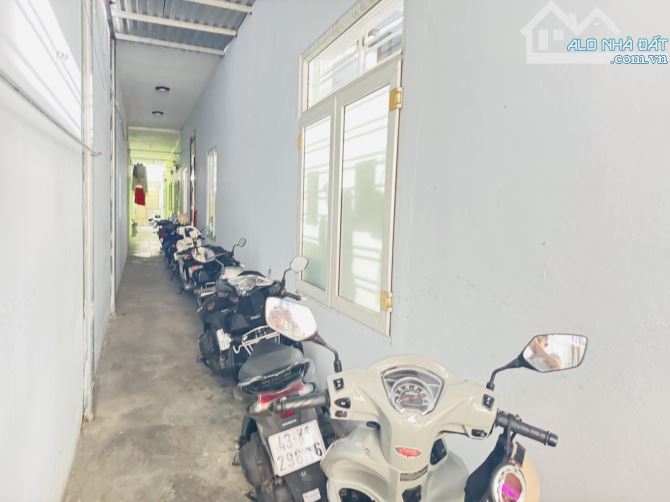 BÁN GẤP NHÀ 2 TẦNG 3PN + 8PHÒNG TRỌ ĐỐI DIỆN ĐẠI HỌC KINH TẾ - 200m2 NGANG 6M CHỈ 12.9 tỷ