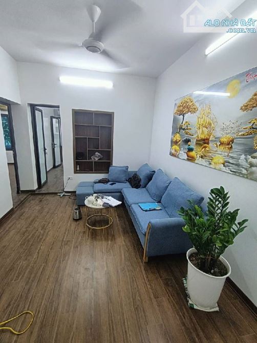 Tập thể Bắc Nghĩa Tân - 80m2 - 3N2VS - Sổ đỏ chính chủ - Full nội thất