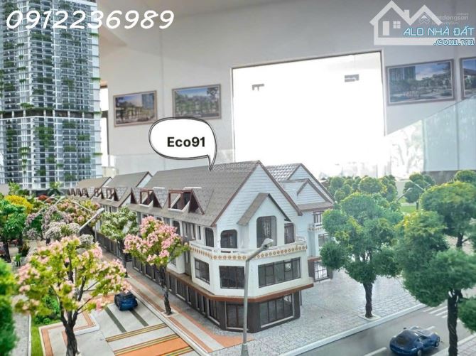 CĂN ÁP GÓC NGOẠI GIAO ĐỘC QUYỀN VỊ TRÍ VÀNG VIEW QUẢNG TRƯỜNG VÀ MẶT ĐƯỜNG MAI HẮC ĐẾ