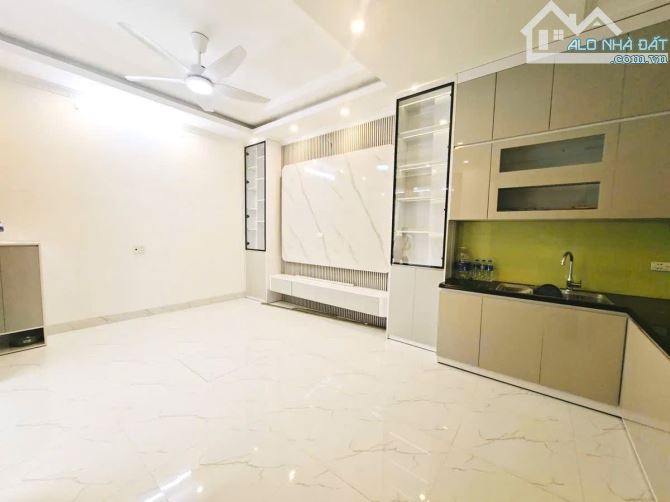 BÁN NHÀ ĐẸP LÊ THANH NGHỊ – TRUNG TÂM HAI BÀ TRƯNG – FULL NỘI THẤT – Ở NGAY