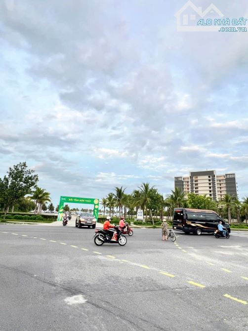 📌📌📌LÀM VIỆC TRỰC TIẾP GIÁ TỐT !!! Bán cặp đất  Mặt tiền đường Thủy Sơn