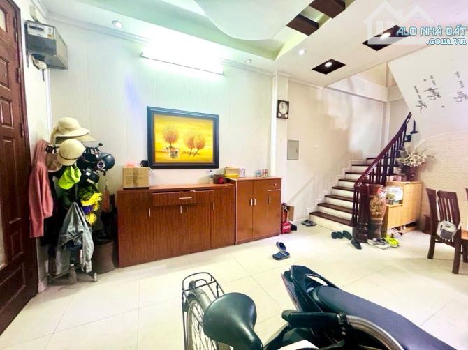 BÁN NHANH NHÀ DỊCH VỌNG HẬU - 52M², 6 TẦNG, THANG MÁY, NỞ HẬU, CHỈ 10 TỶ