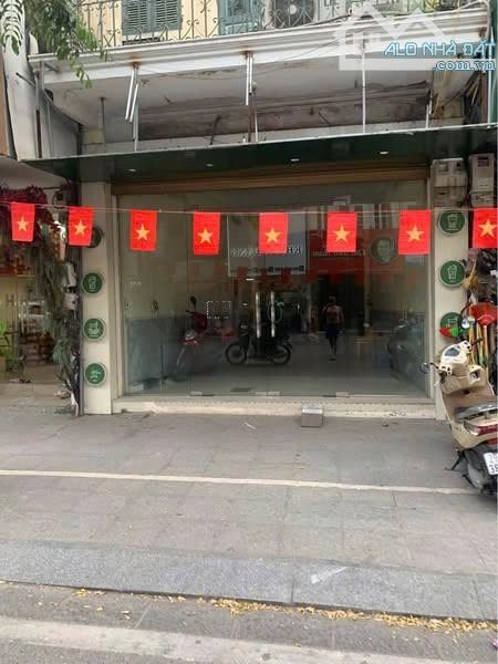 Cho Thuê Mặt Bằng 30m² Mặt Tiền 6m – Đông Các, Đống Đa – Giá 15 Triệu/Tháng