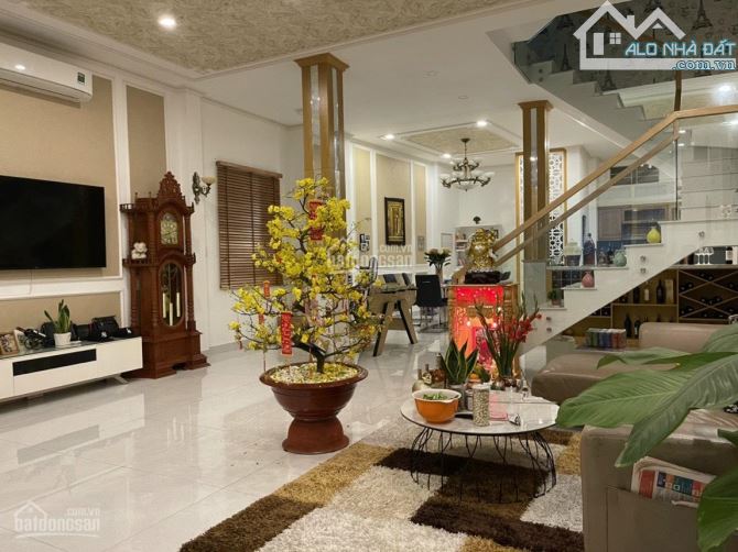Chính chủ cần bán gấp nhà HXH Lê Trọng Tấn, P. Sơn Kỳ, Tân Phú, 200m2 - 2 tầng - 15.9 tỷ