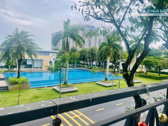 Biệt Thự Mini Mới Xây 112m² - View Hồ Bơi, Ngay Công Viên KDC