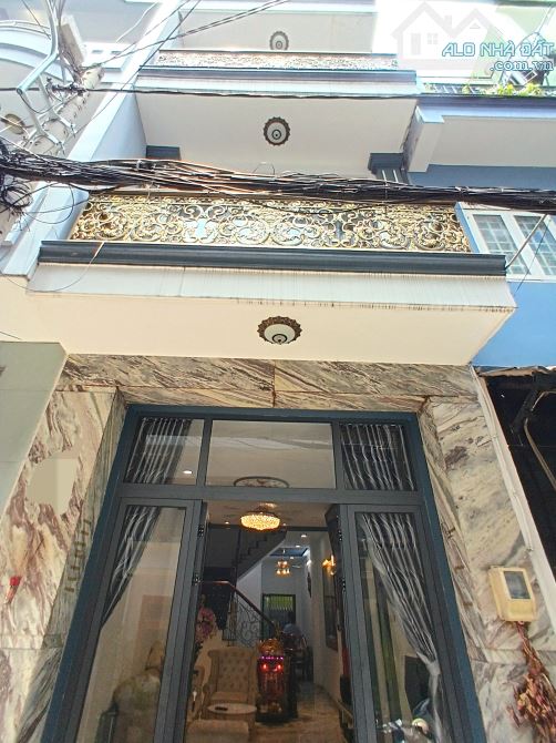 Bán Nhà Siêu Vip P.9 - Q.5 - 53m²(3.5 x 15) 4 Tầng - Có Lối Thoát Hiểm Sau Nhà - 11 Tỷ 💥