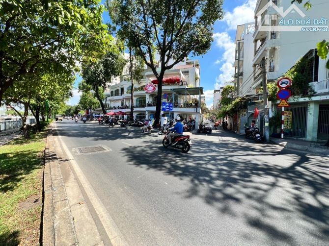 QUÁ HOT, KHÔNG THỂ BỎ LỠ: 15.8 TỶ - MẶT TIỀN TRƯỜNG SA Q.3 - 60M², NGANG 7M