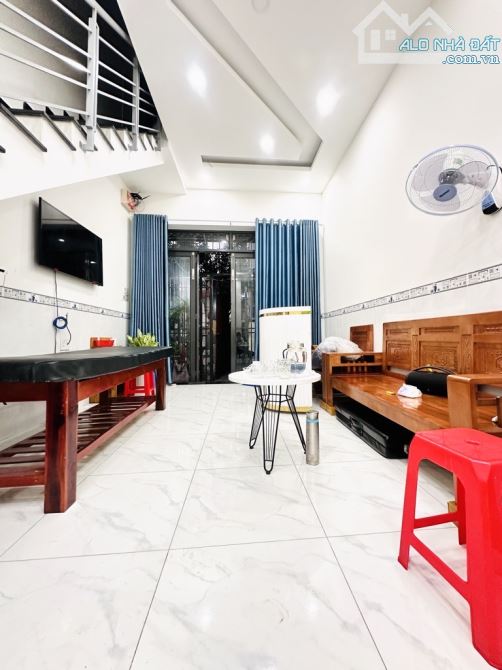 Nhà đẹp Thống Nhất, Gò Vấp, 35m2, 2 tầng, sổ riêng, chỉ 3 tỷ 59