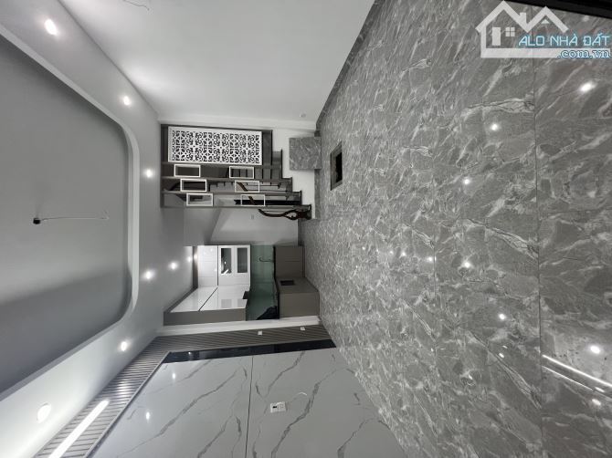 Bán nhà Trần Khát Chân 3 thoáng 10m ra ô tô - 35/40m x 5 tầng MT 4.2m giá 7 tỉ
