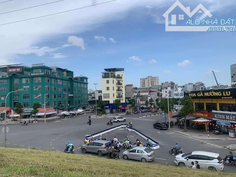 BÁN NHÀ NGỌC THUỴ DÂN XÂY TƯỜNG 20 CÓ THỂ LẮP THANG MÁY 50M-5Tầng-6mt.12tỷ Ô TÔ ĐỖ CỬA