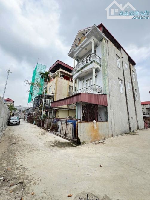 ✨️CĂN GÓC - Ô TÔ TRÁNH - 4 TẦNG CHẮC CHẮN - VIEW TRƯỜNG CẤP 2 QUANG MINH MÊ LINH HÀ NỘI