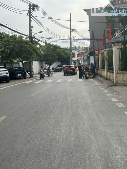 BÁN ĐẤT TẶNG NHÀ ĐƯỜNG CỔ NHUẾ – 30M RA Ô TÔ TRÁNH - GIÁ HƠN 7 TỶ