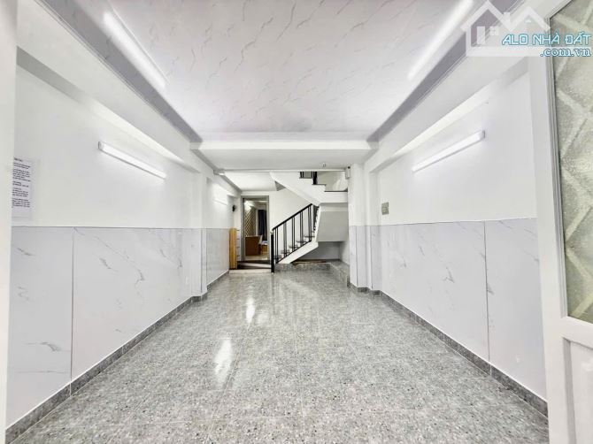 BÁN NHÀ BÌNH THẠNH - NHỈNH 7 TỶ - CHDV THU 600 TRIỆU/NĂM ( TSLN 8% ) - 5 TẦNG - 55M2