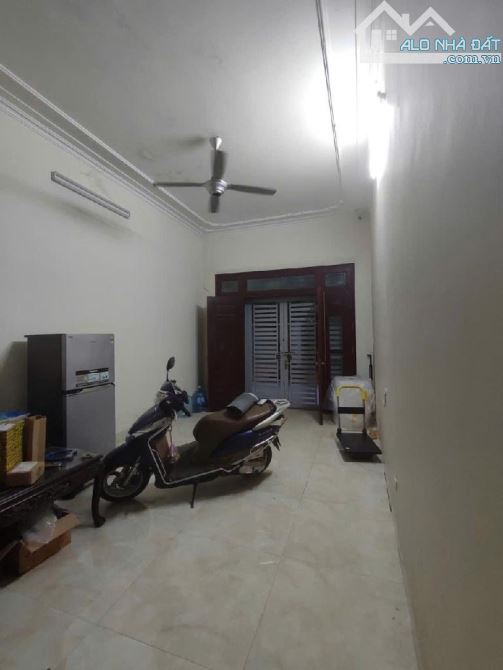 Nhà 5 tầng, 2 mặt đường  khu Đô Thị Mới Đại Kim - Giá 19 tỷ