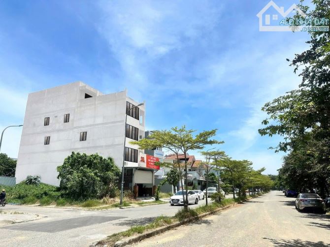 🅿️Bán nhà 5 tầng hoàn thiện mặt tiền Nguyễn Duy Trinh - An Cựu City - TP Huế Giá 10.X TỶ✅
