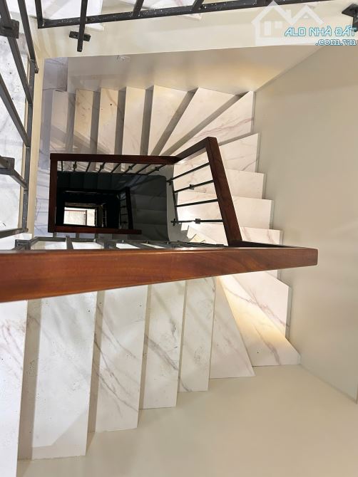 Bán siêu phẩm nhà Hoa Bằng, Cầu Giấy 62m2 7 tầng thang máy. ô tô tránh, sổ đẹp. 26,3 tỷ