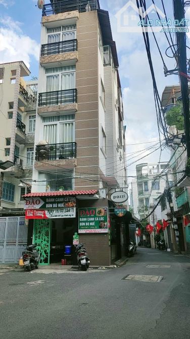 HOÀNG HOA THÁM PHÚ NHUẬN, 2 MẶT TIỀN HẺM KINH DOANH, XE HƠI ĐẬU CỬA, 5 TẦNG 8PN SÂN THƯỢNG
