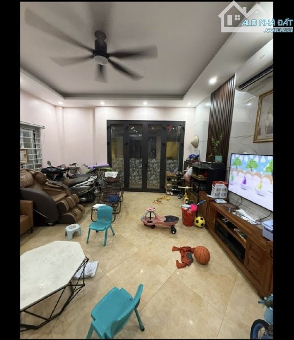 Nhà đẹp Xuân Đỉnh, ngõ thông tứ tung, 59m 4 tầng, full đồ, chỉ 9.5 tỷ
