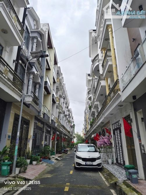 Siêu Phẩm Liên Khu 4-5 gần chợ Bình Thành hẻm 7m khu nhà lầu 50m2,4Tầng 5 tỷ 2