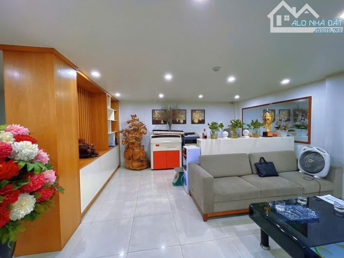 Bán nhà khu Dịch Vọng Hậu – Cầu Giấy, 2 Mặt phố Kinh doanh, Vỉa hè rộng DT 55m 28 tỷ