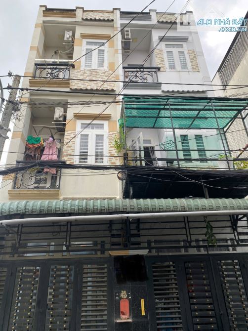 🔥Nhà 2️⃣Tỷ3️⃣ Hương Lộ 2 có gì  ✅3x8 đúc 3 tấm - 2 phòng 2 tolet