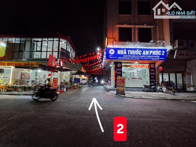 Bán nhà phố Nguyễn Trãi, 25m2, 3 tầng, mặt tiền 3.5 giá 5.1tỷ