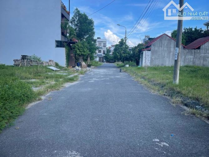 Đất sạch đẹp P Liên Chiểu,Đà Nẵng. DT:100m2.MT: 6 m