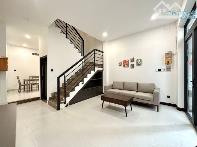 Siêu Phẩm 3 Tầng QUẬN 7 (cũ) - Trần Xuân Soạn - 03 Ngủ - 04 Wc - Hẻm 1 Sẹc - Giá 6.x Tỷ (