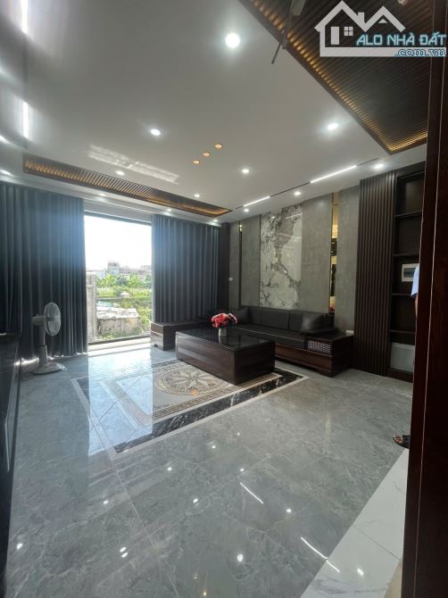 BÁN NHÀ NGÔ GIA TỰ – LONG BIÊN - 44M2 x 7 TẦNG – GIÁ 13 TỶ